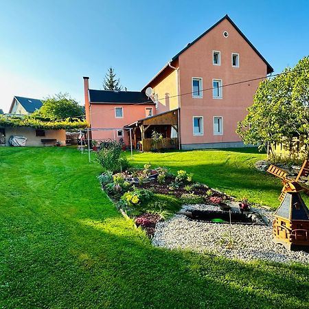 Gemuetliche Wohnung In Gruenhainichen Erzgebirge Grunhainichen 외부 사진